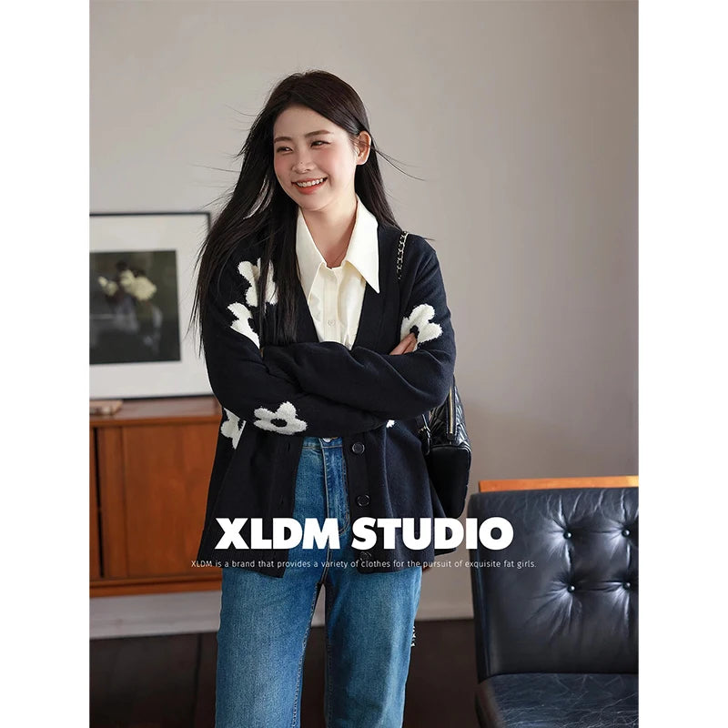 Women Black Cardigan Sweater Short V-neck Outerwear Embroidery Korean Fashion Leisure Lazy Wind Winter Knitting Thickening Coat