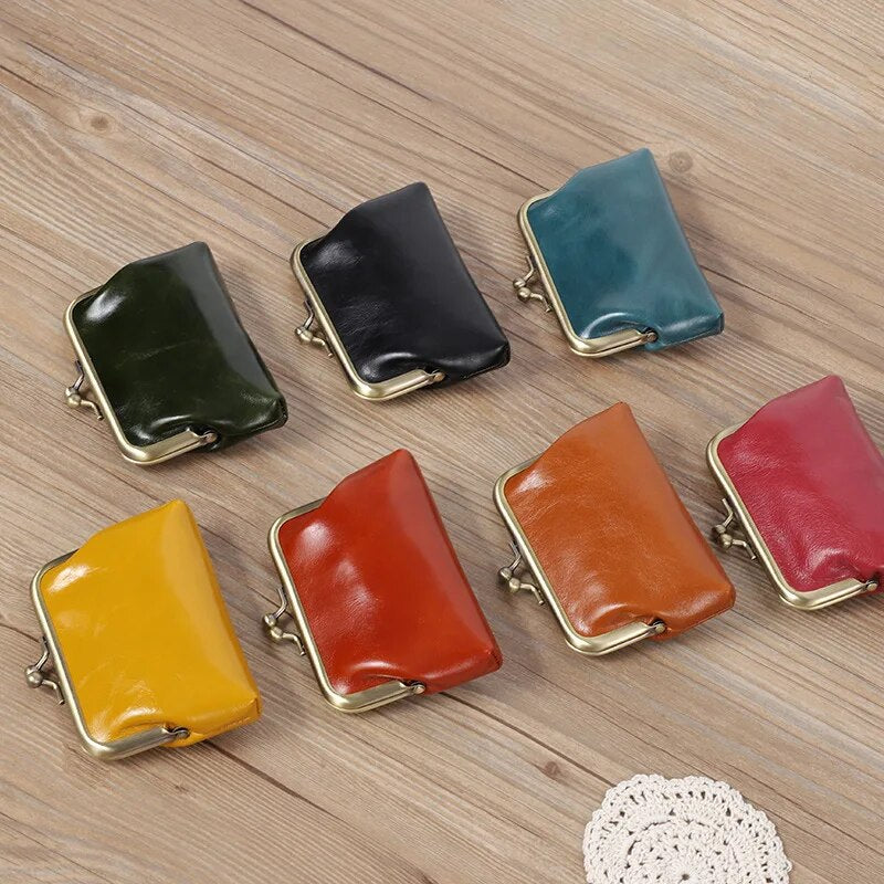 Women Wallet Retro Oil Wax Cowhide Coin Purse Real Leather Bag Handmade Mini Storage Bag Coin Bag Short Credit Card Holder