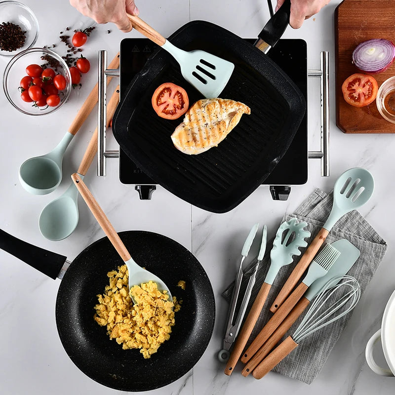 Silicone Kitchenware Cooking Utensils Set Non-stick Cookware Spatula Shovel Egg Beaters Wooden Handle Kitchen Cooking Tool Set