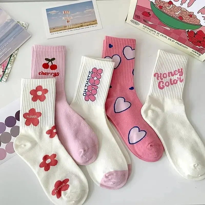 Trendy Versatile Pink White Flower Socks Girls Cute Polka Dot Cotton Socks Anti-Slip Antibacterial Sweat Absorbent All Seasons