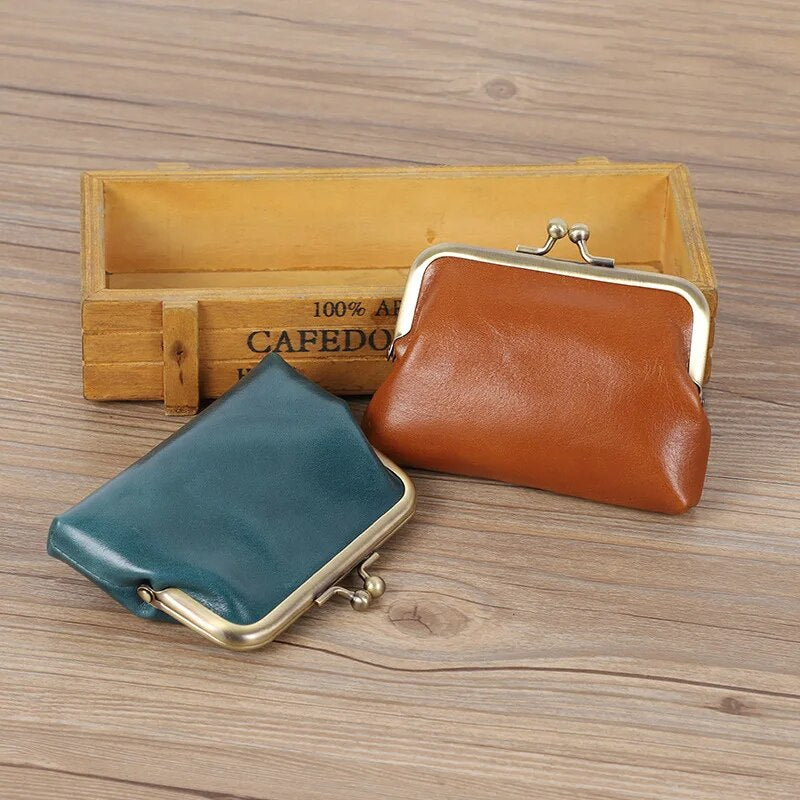 Women Wallet Retro Oil Wax Cowhide Coin Purse Real Leather Bag Handmade Mini Storage Bag Coin Bag Short Credit Card Holder