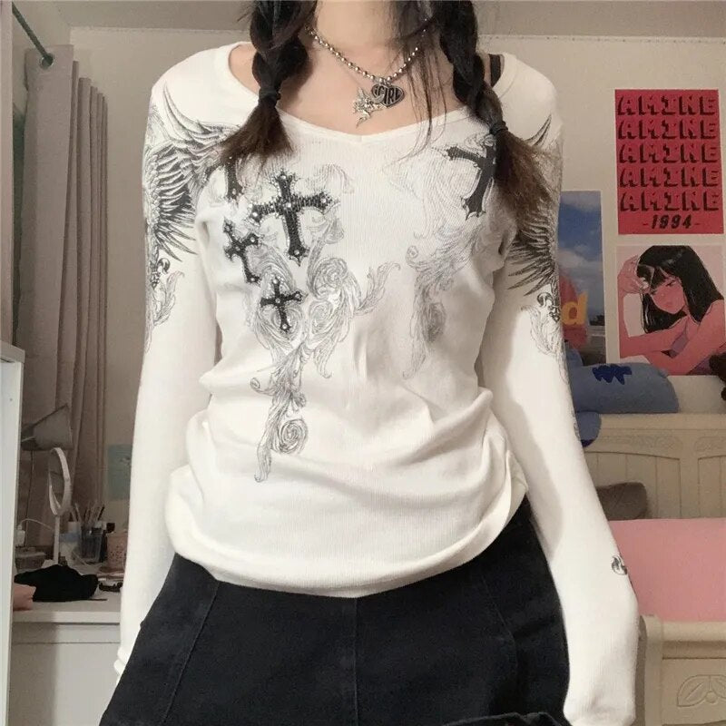 Xingqing 2000s Aesthetic T Shirt Graphic Cross Wings Print Long Sleeve Tops y2k Women Clothes Fairycore Grunge Tee Streetwear