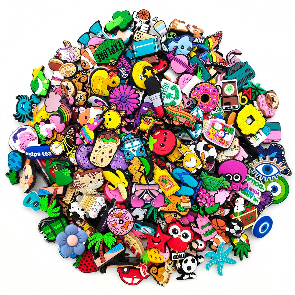 30-500PCS jibz Wholesale Random Cartoon Shoe Charms Decrations For Croc Charms Buckle Kids X-mas Gifts Shoe Accessories Big sale