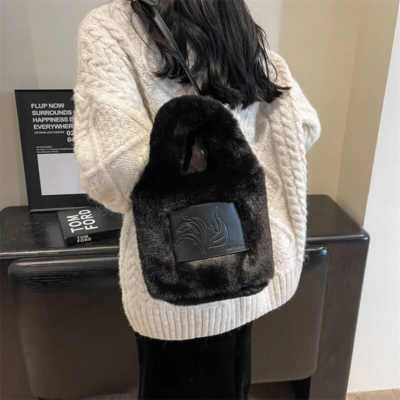 Winter New Fashion Cute Furry Women Girl Handbag Tote Satchel Shoulder Bag Lady Female Party Purse Wallet Underarm Crossbody Bag