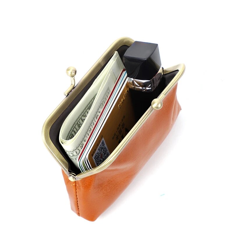 Women Wallet Retro Oil Wax Cowhide Coin Purse Real Leather Bag Handmade Mini Storage Bag Coin Bag Short Credit Card Holder