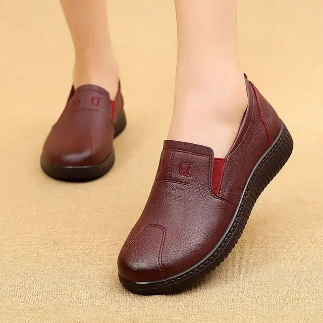 Moccasins Mom Flats Shoes Soft Sole Loafers Round Toe ShoesNew Spring and Autumn Flat Sole Non slip Female Casual Leather Shoes